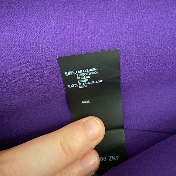 Stunning vintage Fendi coat in a rich amethyst purple. EU 42 - Picture 5 of 8